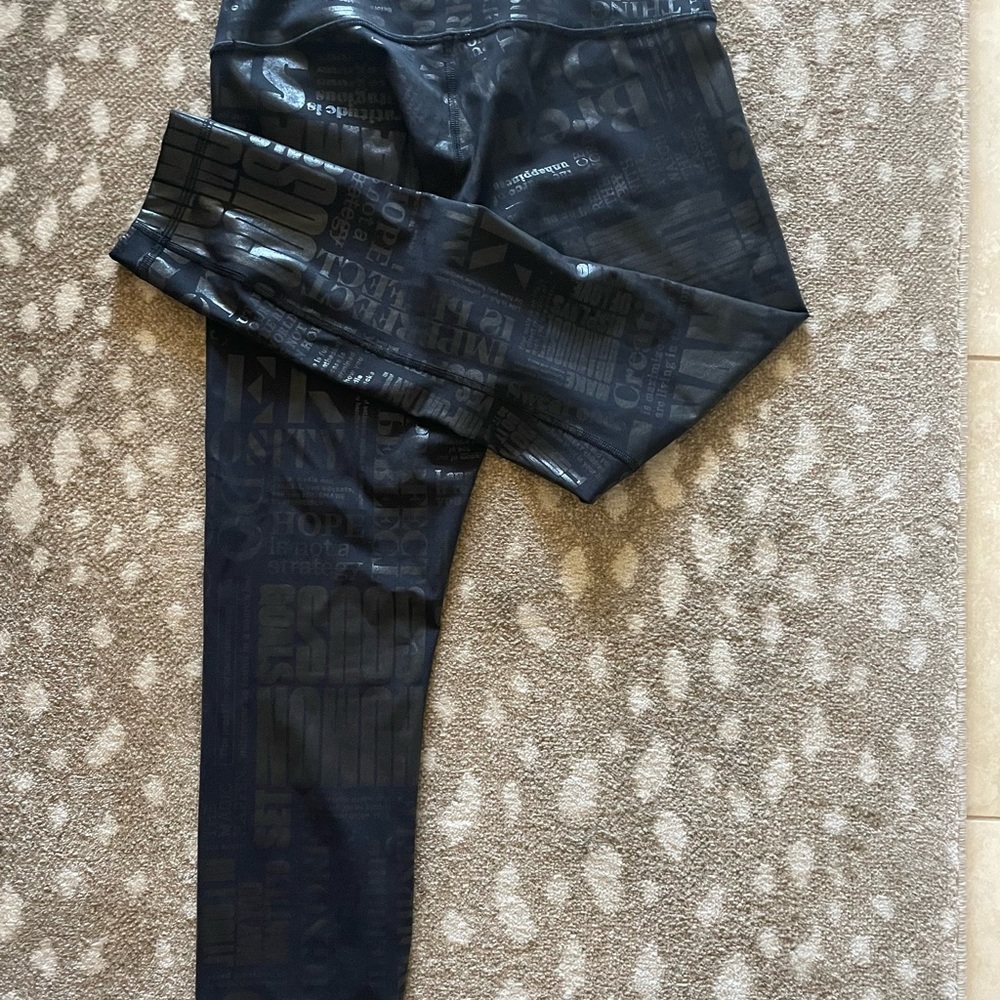 Lululemon black with shine align high rise.size 6